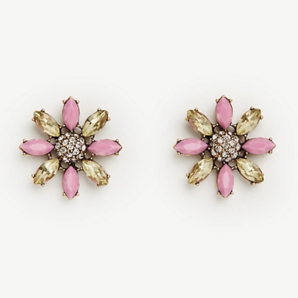 NWT Ann Taylor flower stud earrings